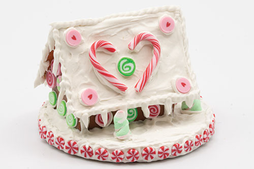 LA111 - Large Gingerbread House